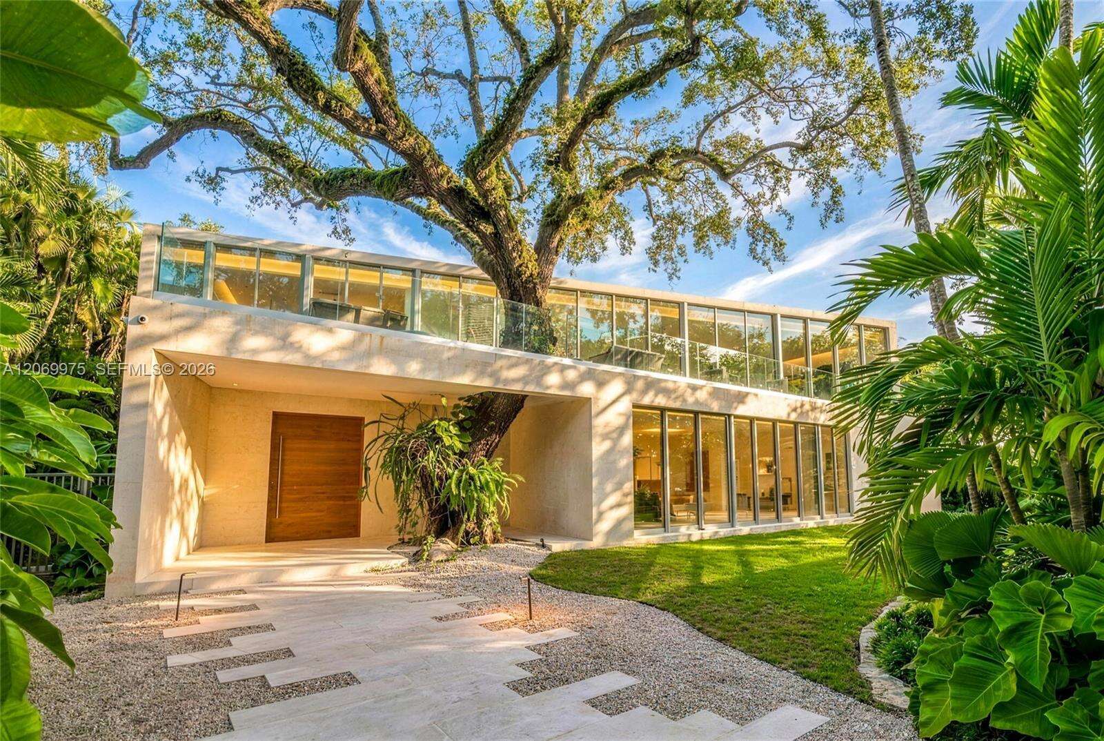 1616 Onaway Dr, Miami, FL 33133 - For Sale photo 8