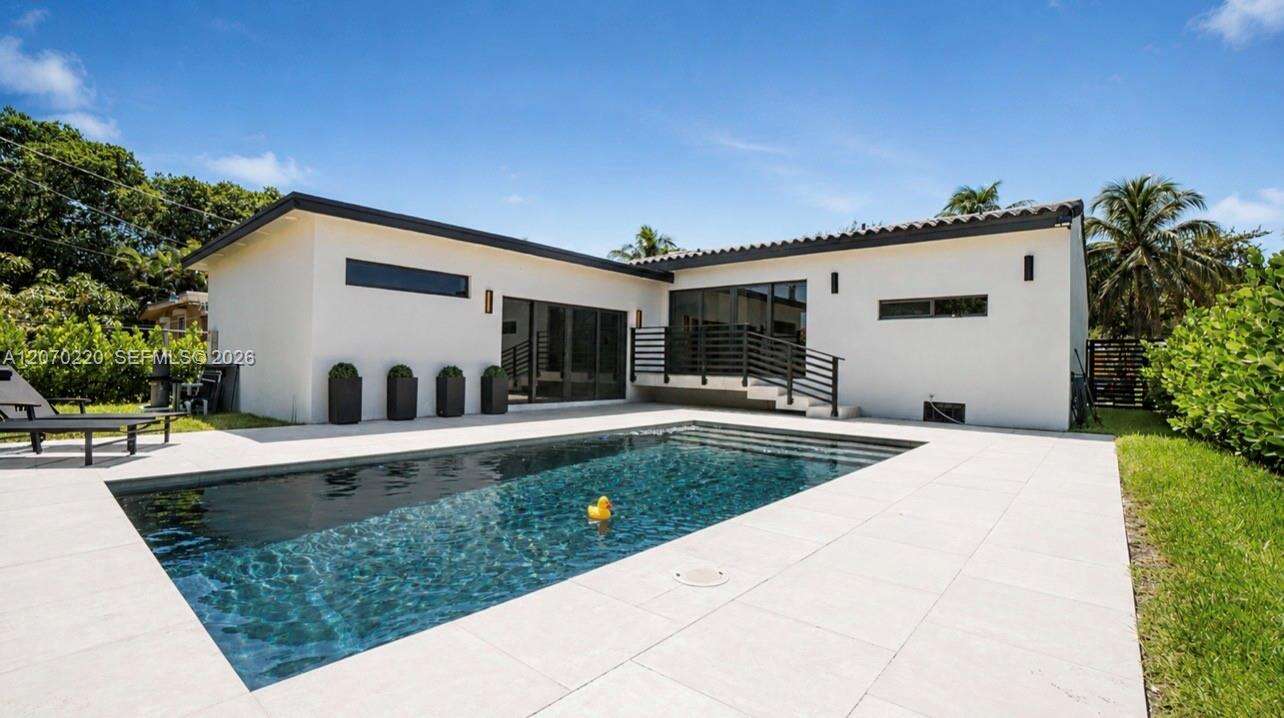 2155 25th Ter, Miami, FL 33133 - For Sale photo 2