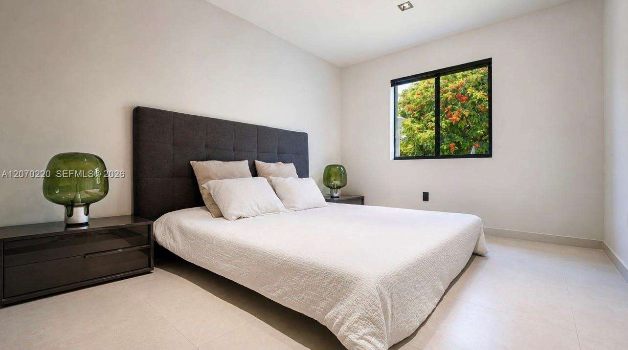 2155 25th Ter, Miami, FL 33133 - For Sale photo 14