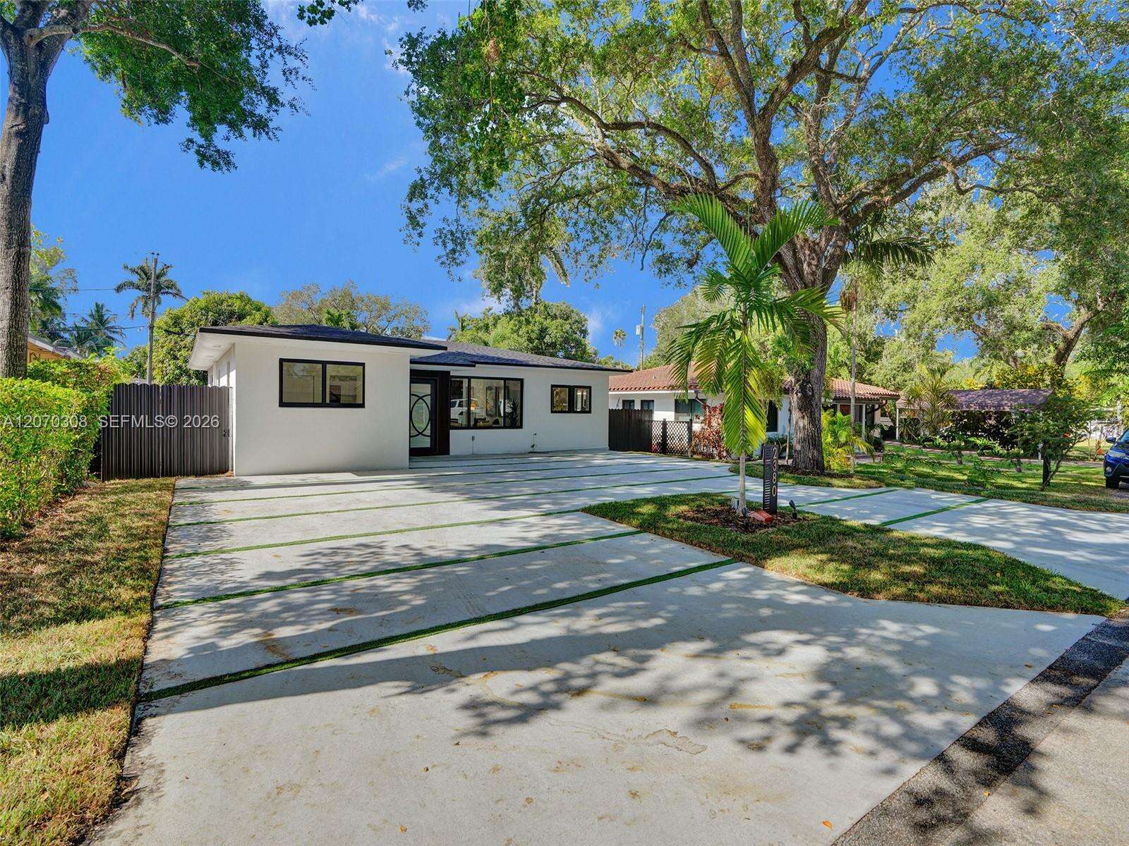 2380 184th Ter, North Miami Beach, FL 33160 - For Sale photo 4