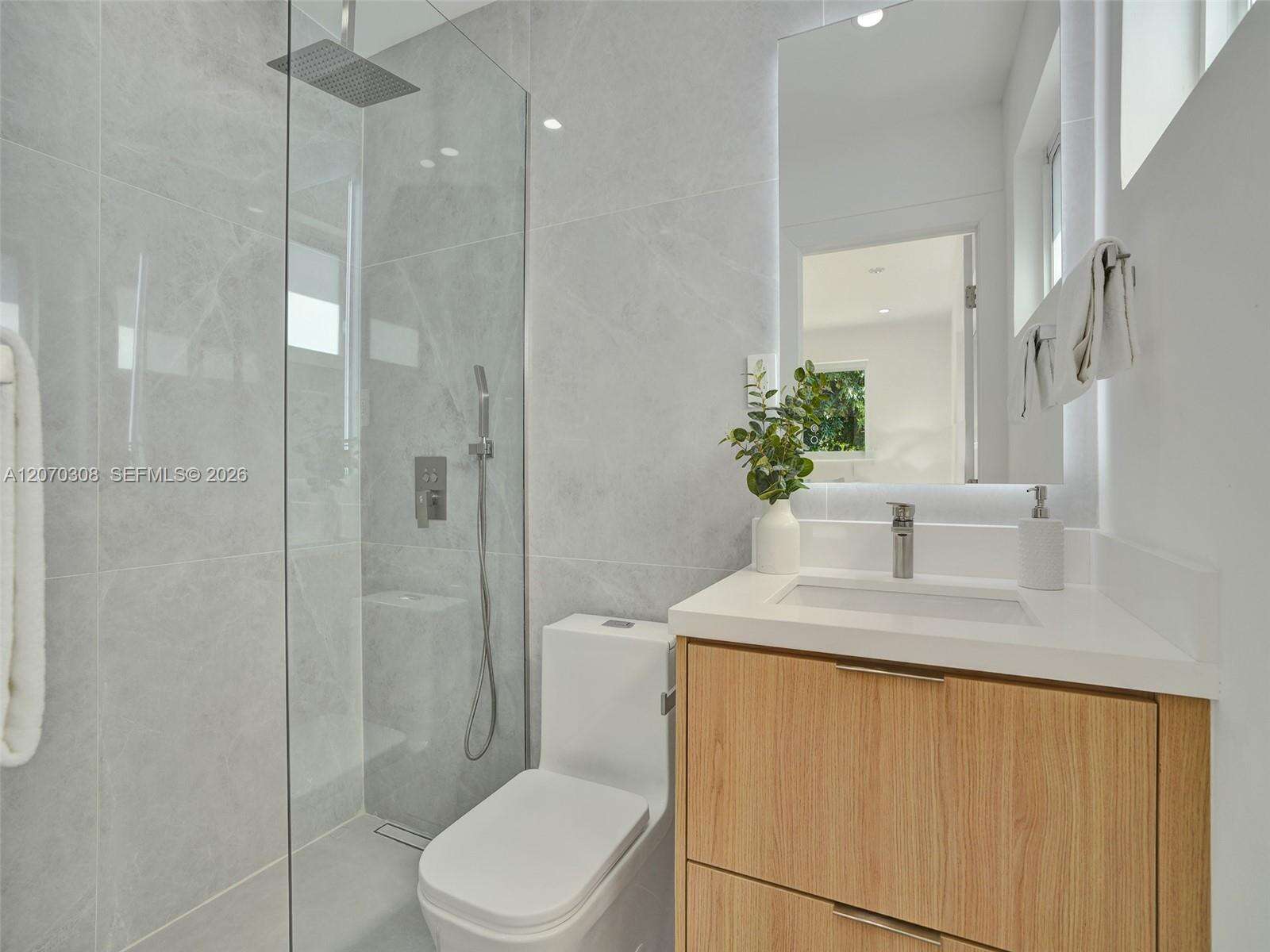 2380 184th Ter, North Miami Beach, FL 33160 - For Sale photo 32