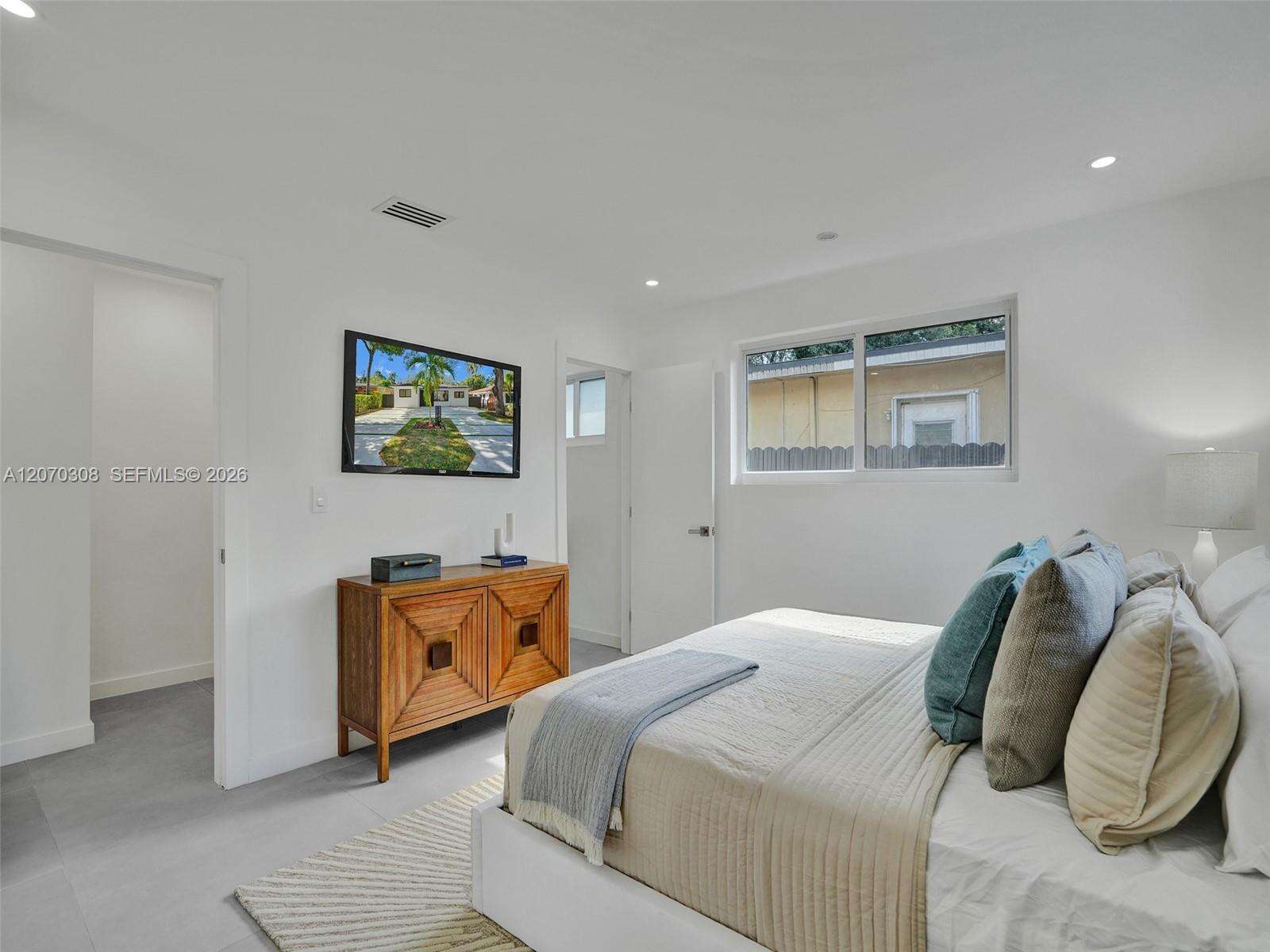 2380 184th Ter, North Miami Beach, FL 33160 - For Sale photo 34