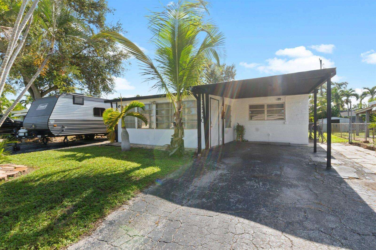 2220 57th, Hollywood, FL 33021 - Pending Sale photo 2