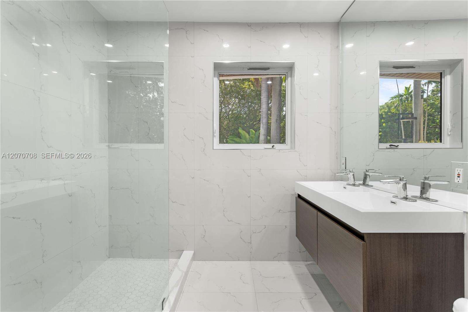 2388 Prairie Ave, Miami Beach, FL 33140 - For Sale photo 24