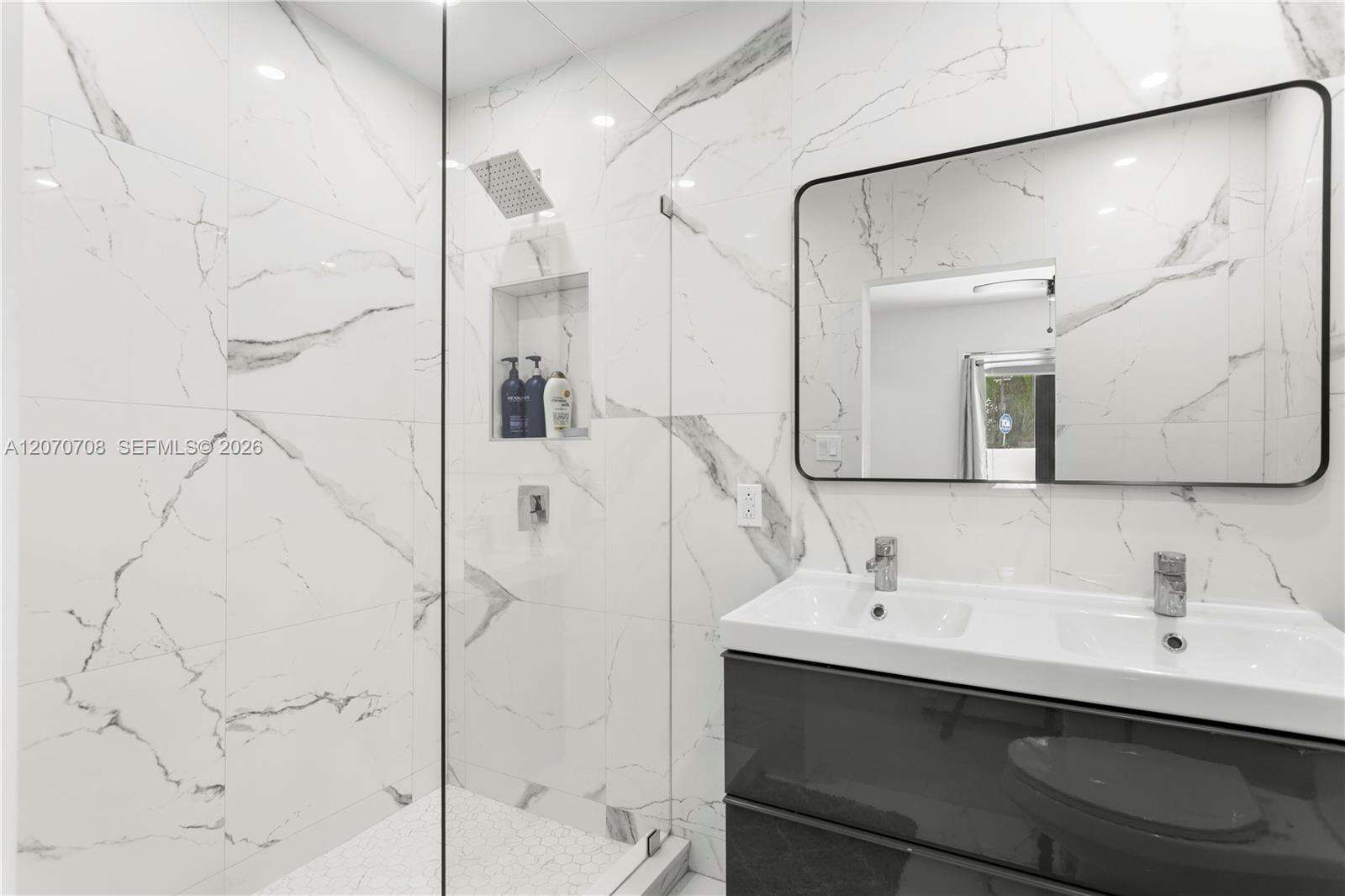 2388 Prairie Ave, Miami Beach, FL 33140 - For Sale photo 28