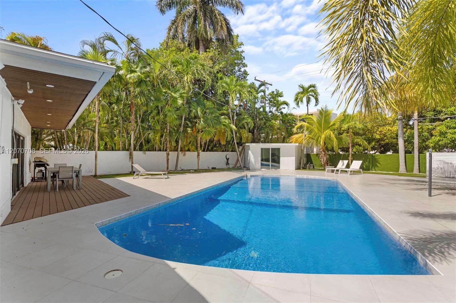 2388 Prairie Ave, Miami Beach, FL 33140 - For Sale photo 40