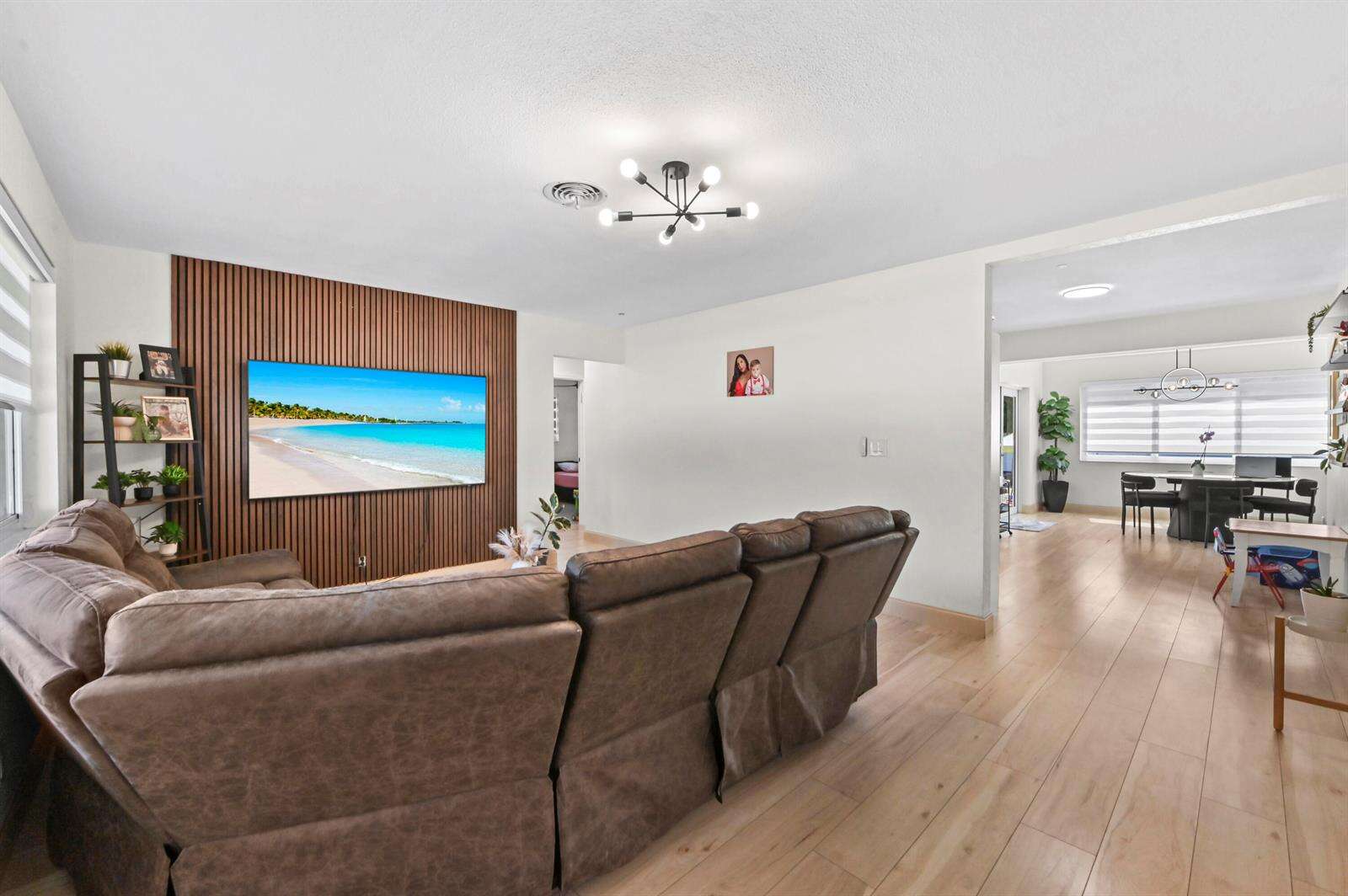 1100 57th, Hollywood, FL 33021 - For Sale photo 3