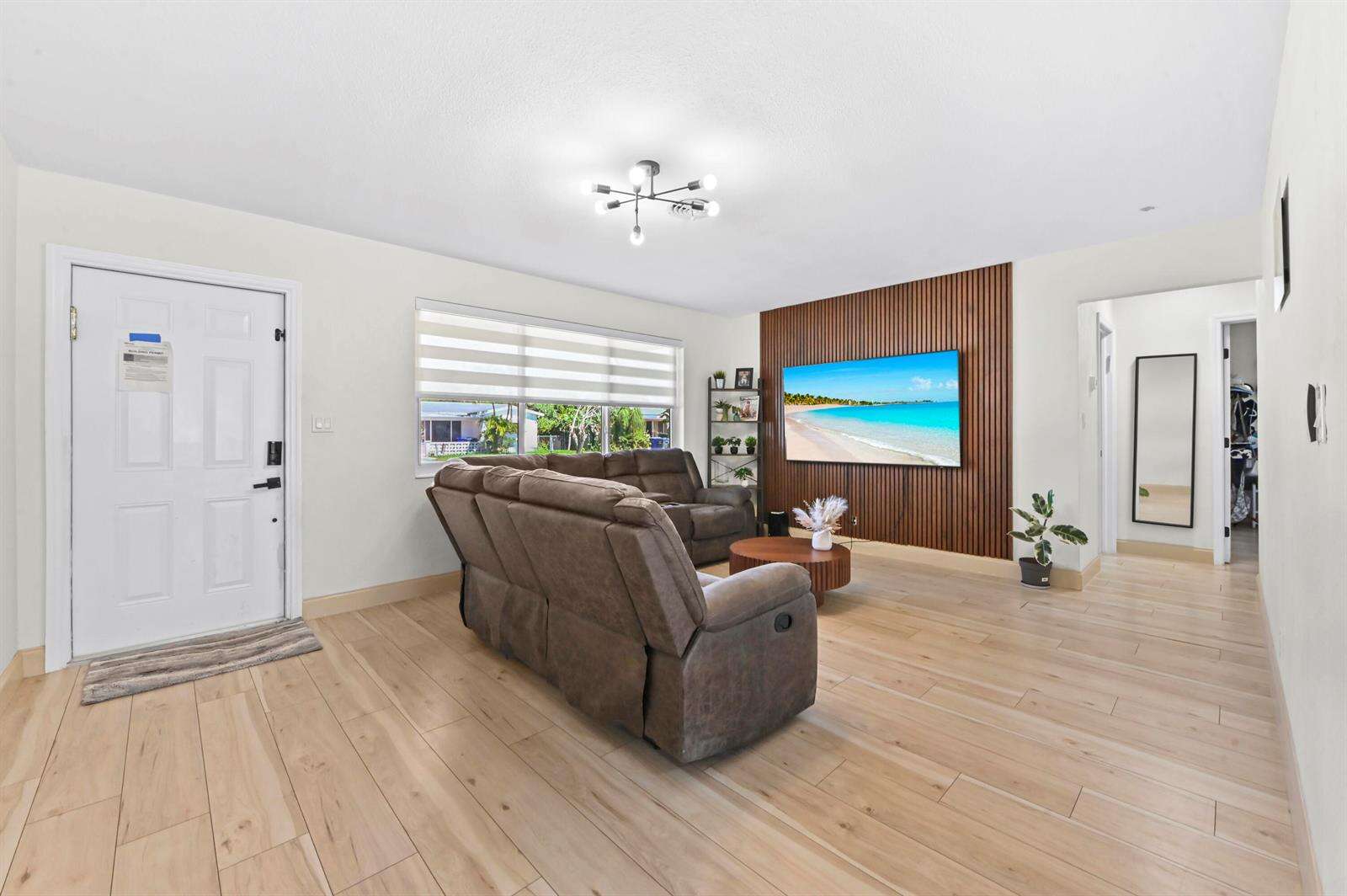 1100 57th, Hollywood, FL 33021 - For Sale photo 4