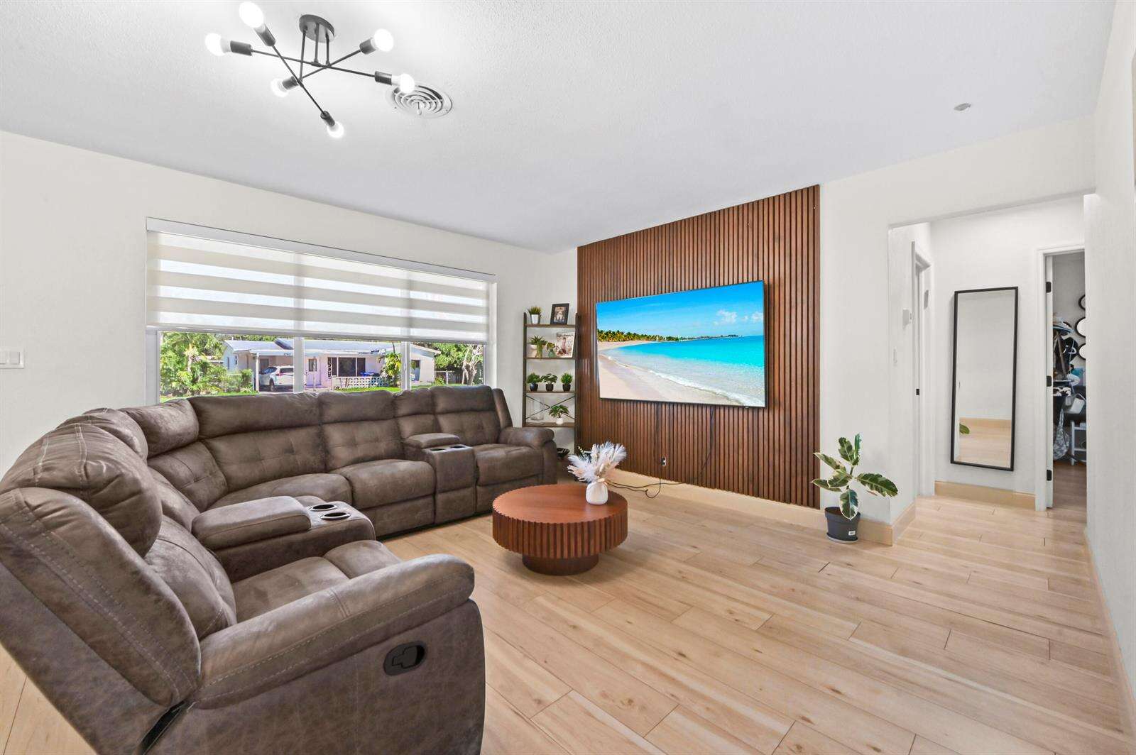 1100 57th, Hollywood, FL 33021 - For Sale photo 5