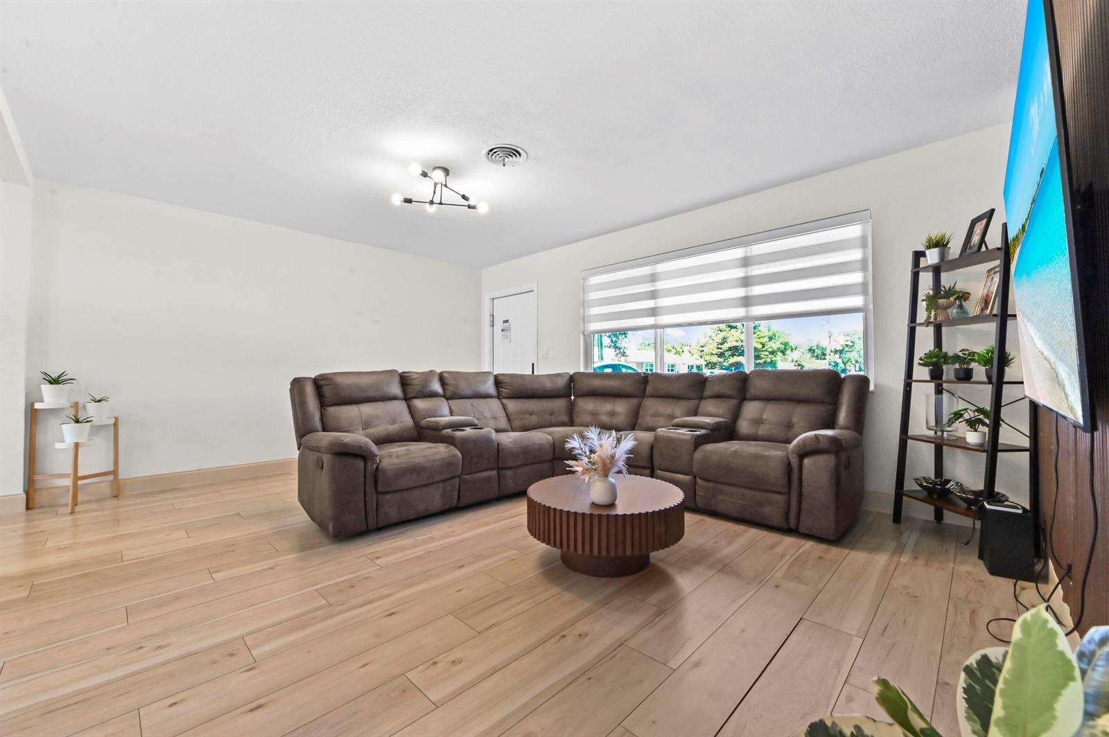 1100 57th, Hollywood, FL 33021 - For Sale photo 6