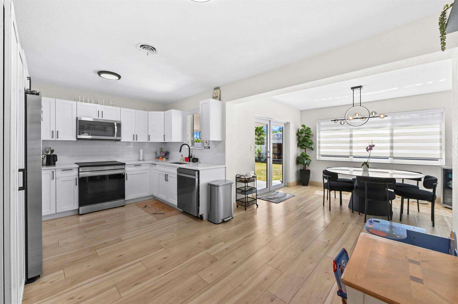 1100 57th, Hollywood, FL 33021 - For Sale photo 9