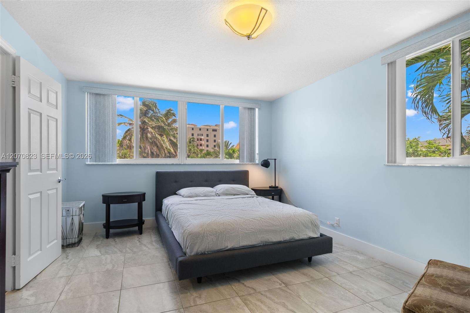 311 N Surf Rd, Hollywood, FL 33019 - For Sale photo 30