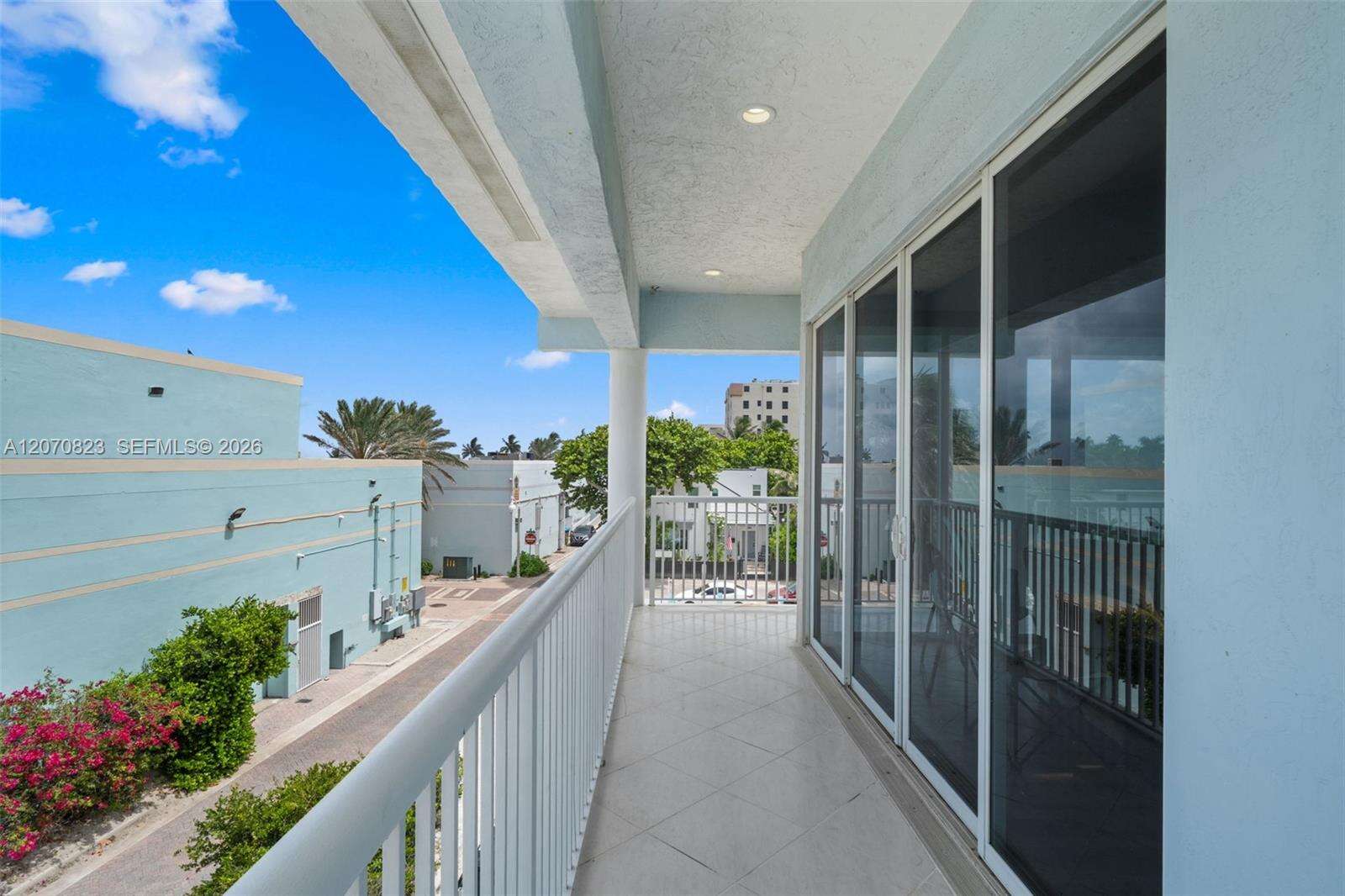 311 N Surf Rd, Hollywood, FL 33019 - For Sale photo 43