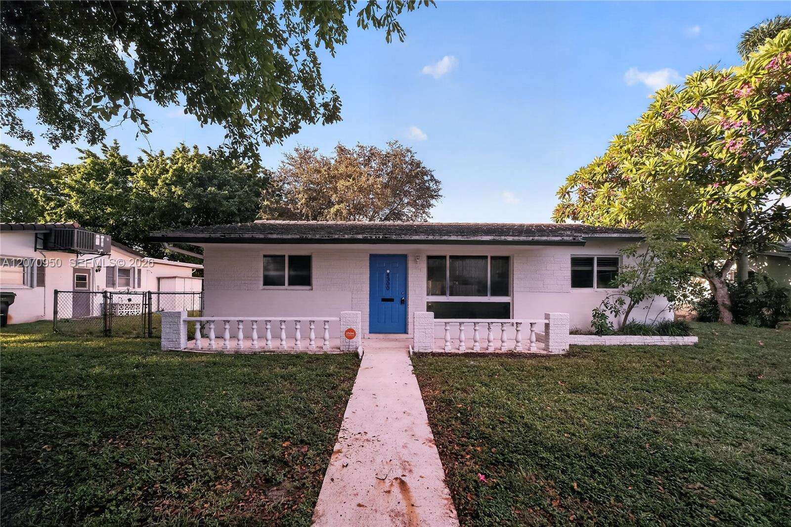 4300 Harrison St, Hollywood, FL 33021 - For Sale photo 3