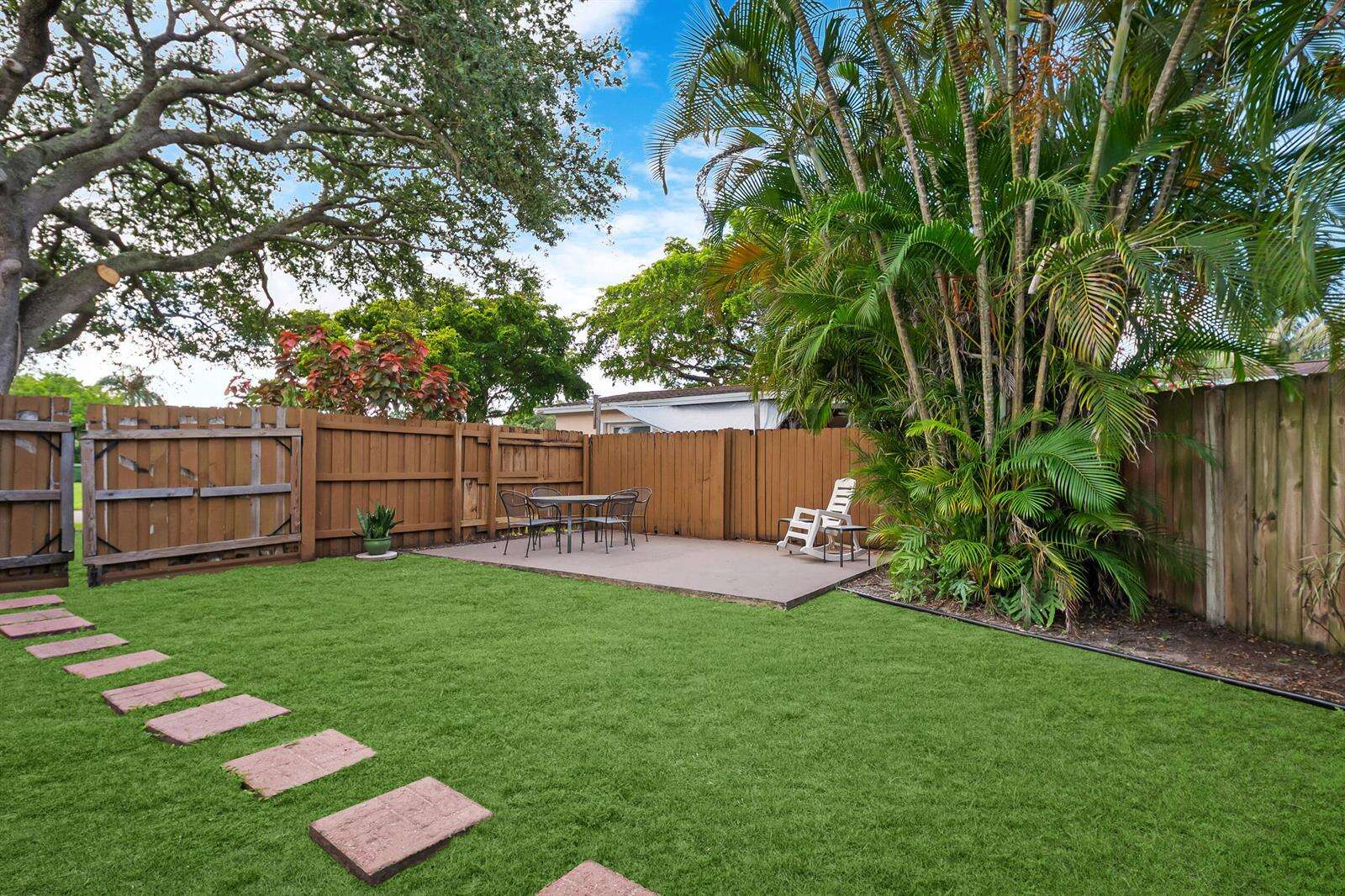 510 93rd, Pembroke Pines, FL 33024 - For Sale photo 24