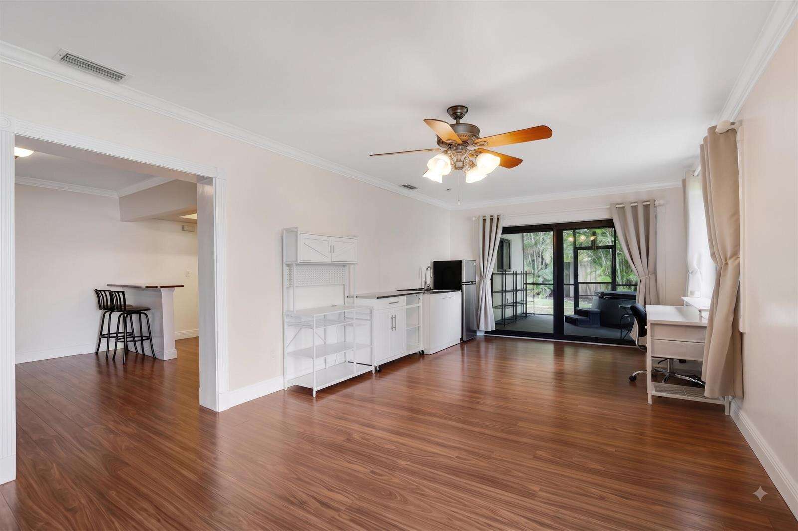 510 93rd, Pembroke Pines, FL 33024 - For Sale photo 8