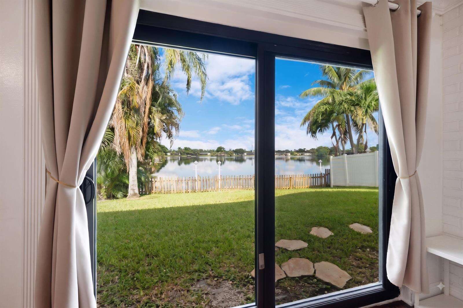 510 93rd, Pembroke Pines, FL 33024 - For Sale photo 10
