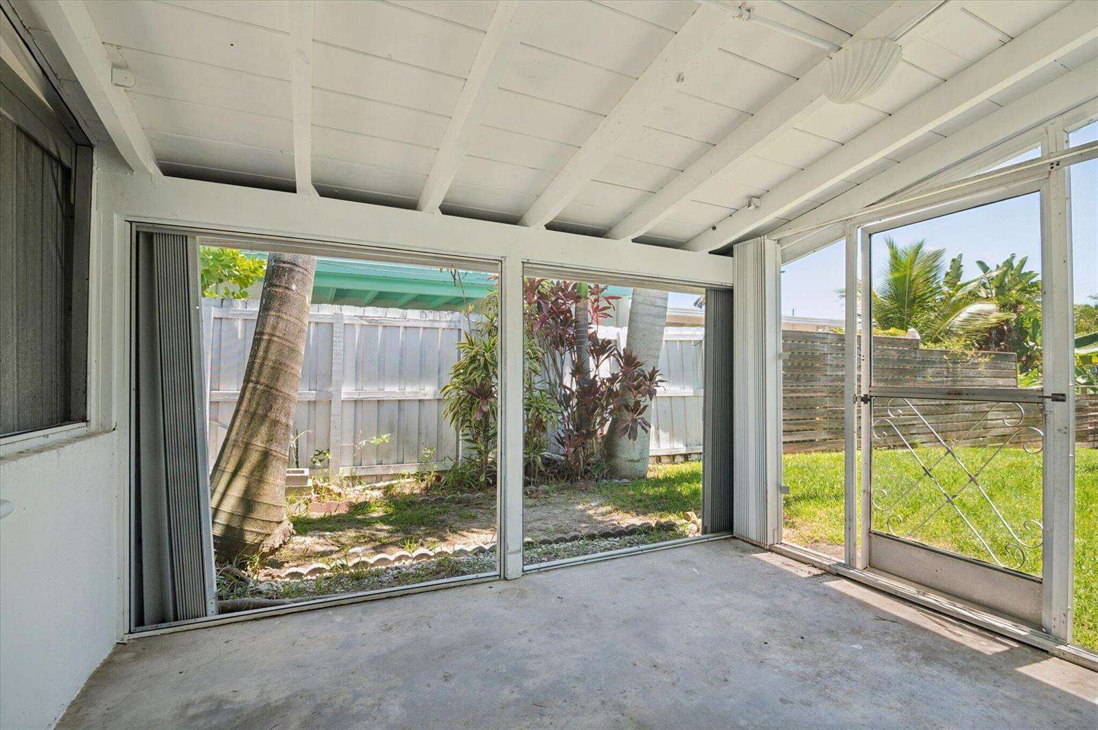 1158 Grant, Hollywood, FL 33019 - Pending Sale photo 11