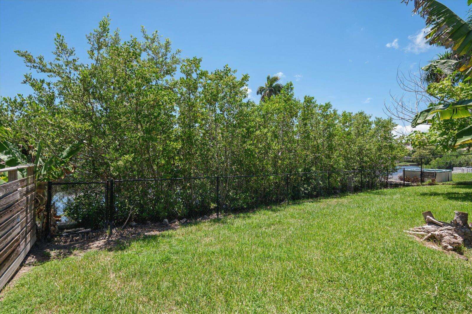1158 Grant, Hollywood, FL 33019 - Pending Sale photo 22