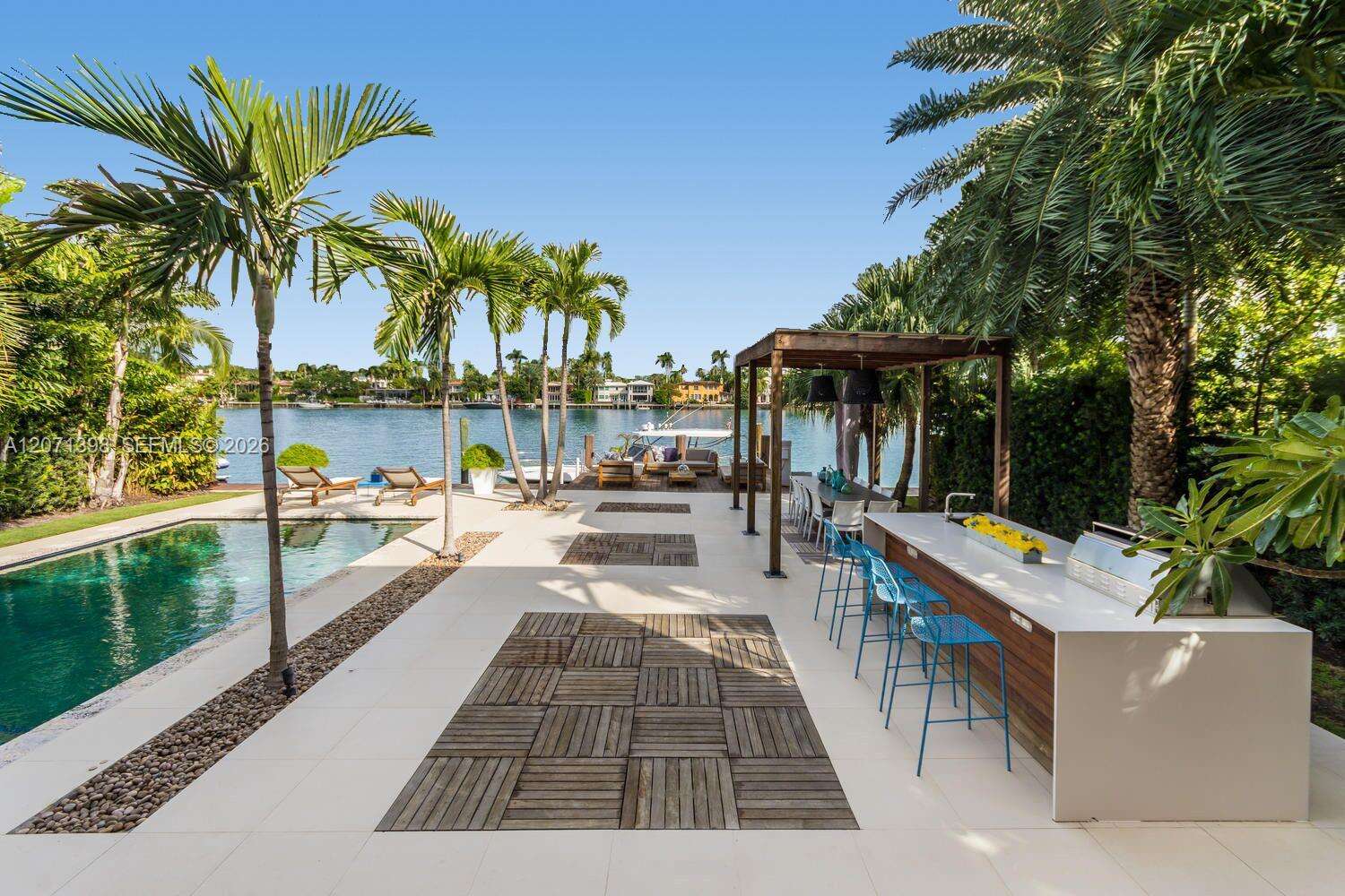 455 Dilido Dr, Miami Beach, FL 33139 - For Sale photo 3
