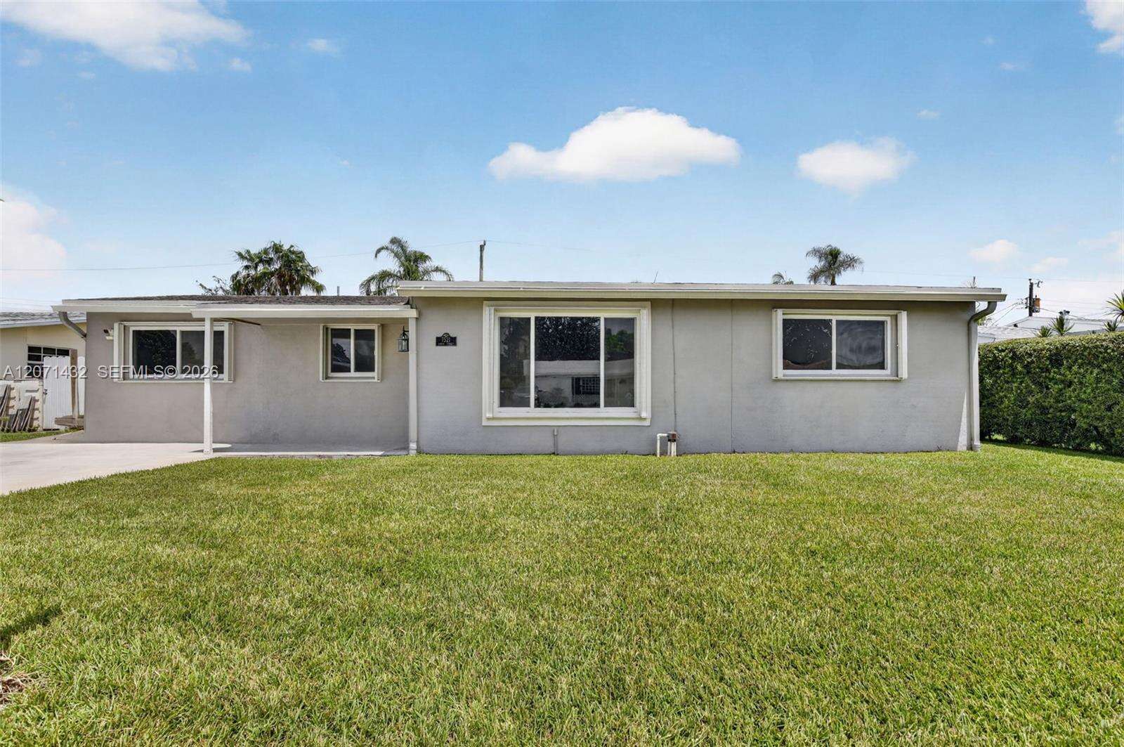 7521 Eaton St, Hollywood, FL 33024 - For Sale photo 1