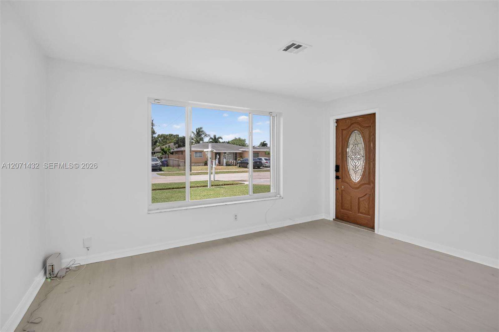 7521 Eaton St, Hollywood, FL 33024 - For Sale photo 5