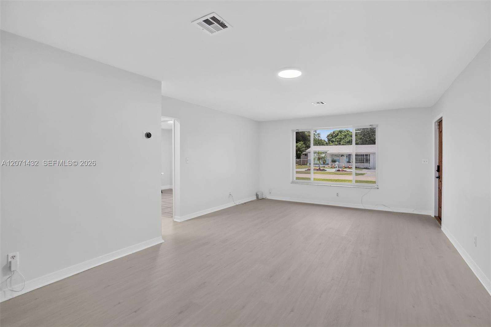7521 Eaton St, Hollywood, FL 33024 - For Sale photo 6