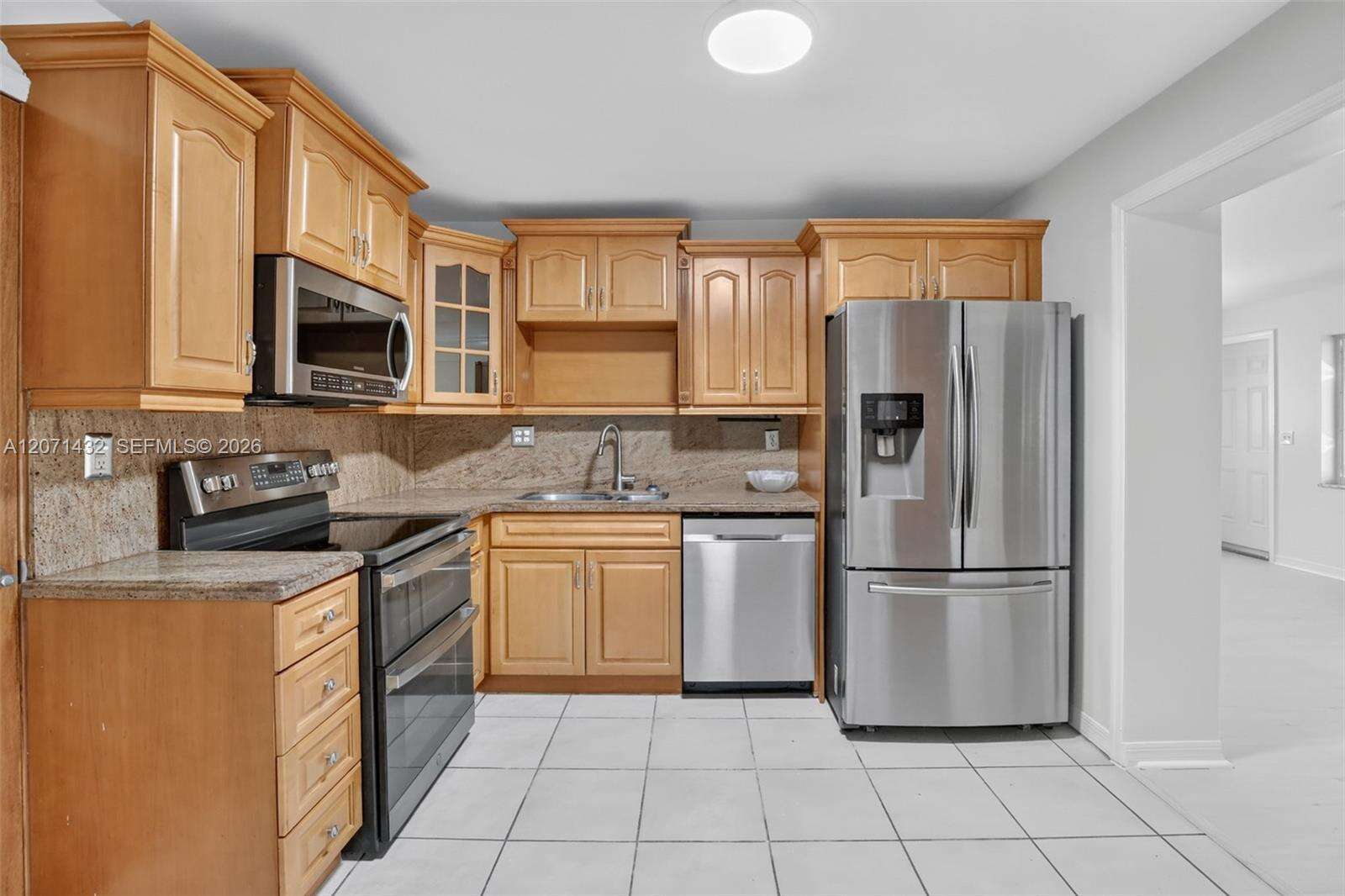 7521 Eaton St, Hollywood, FL 33024 - For Sale photo 10