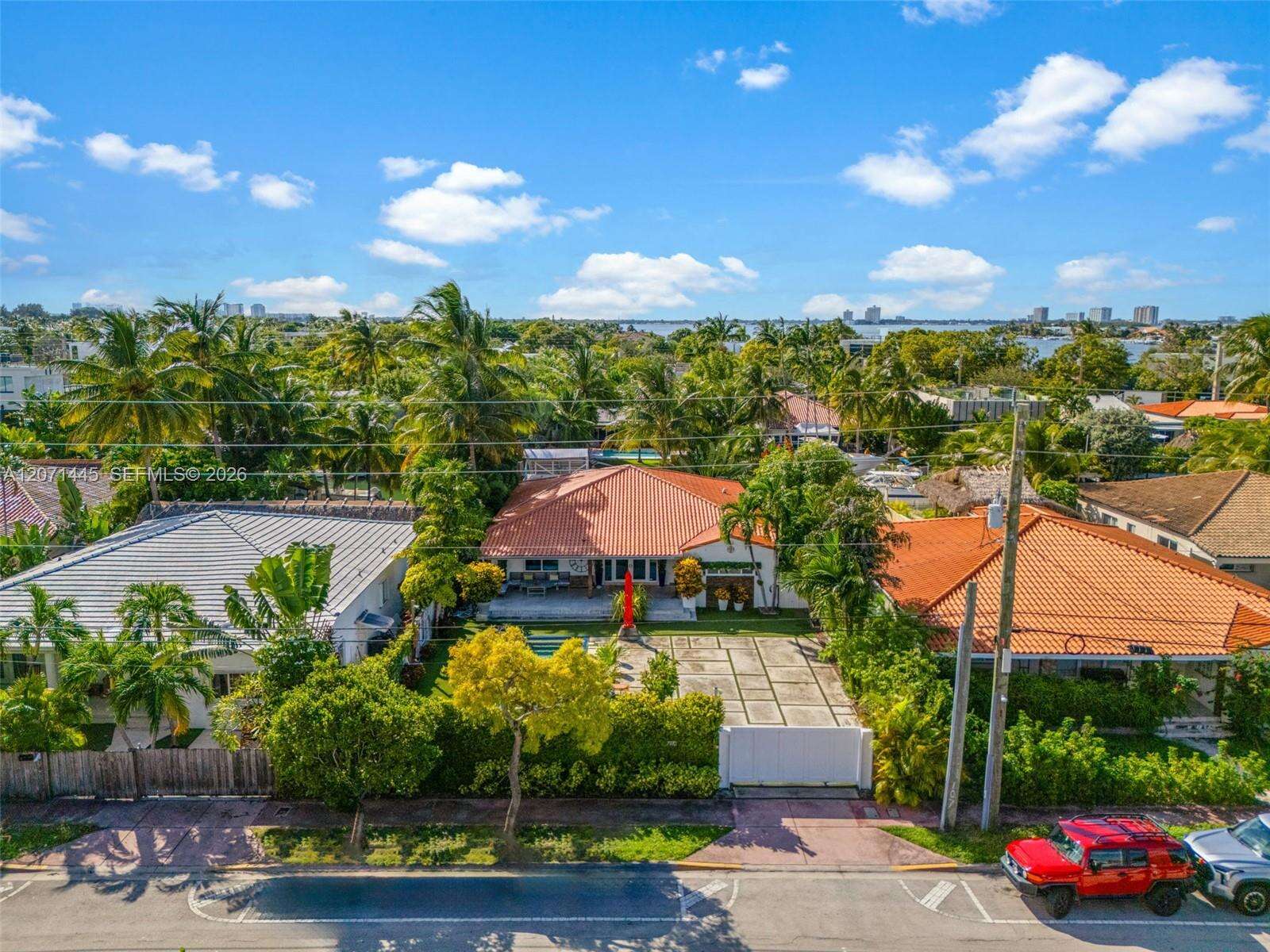 7970 Hawthorne Ave, Miami Beach, FL 33141 - For Sale photo 3