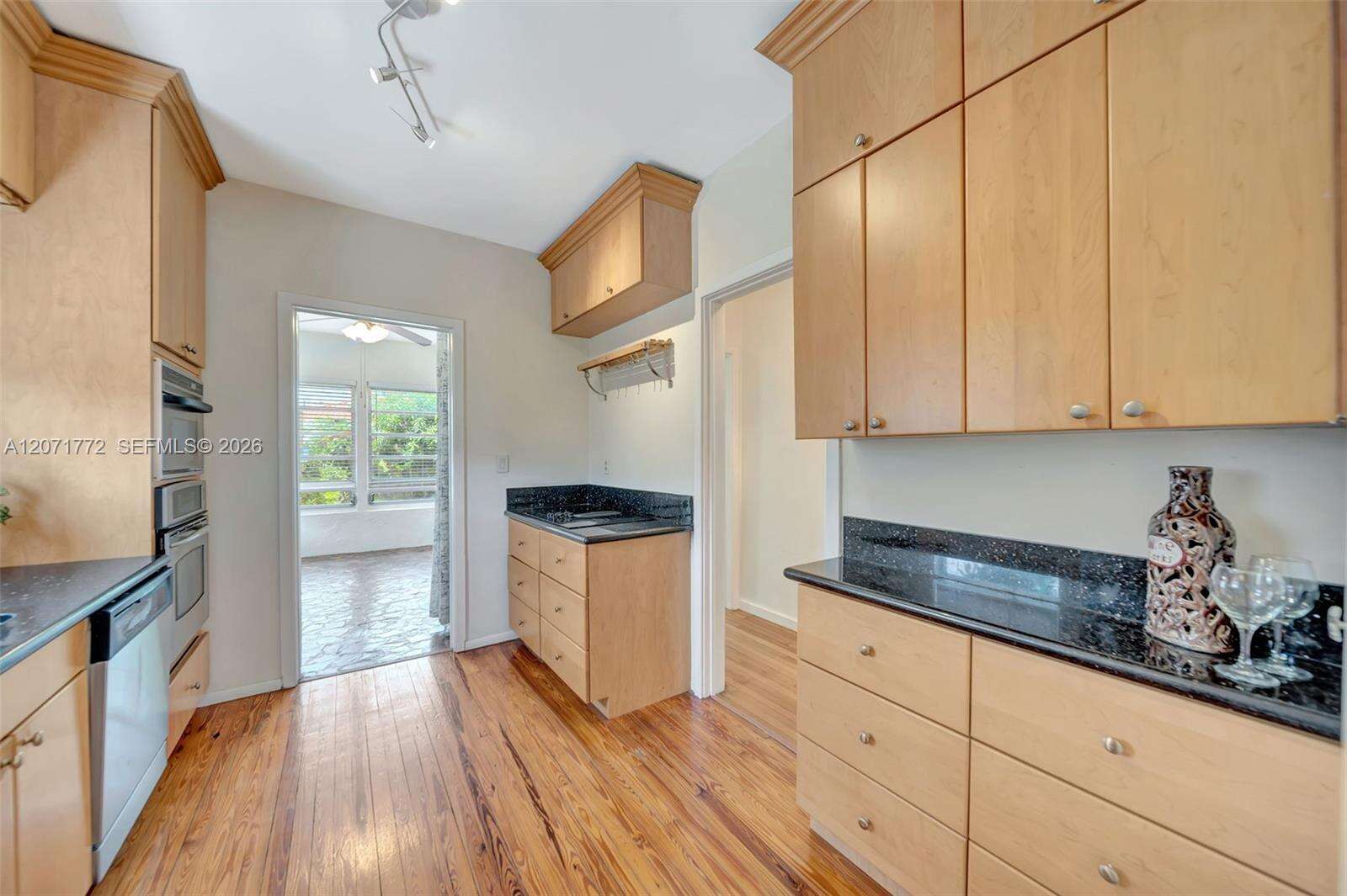 3431 25th St, Miami, FL 33133 - For Sale photo 14
