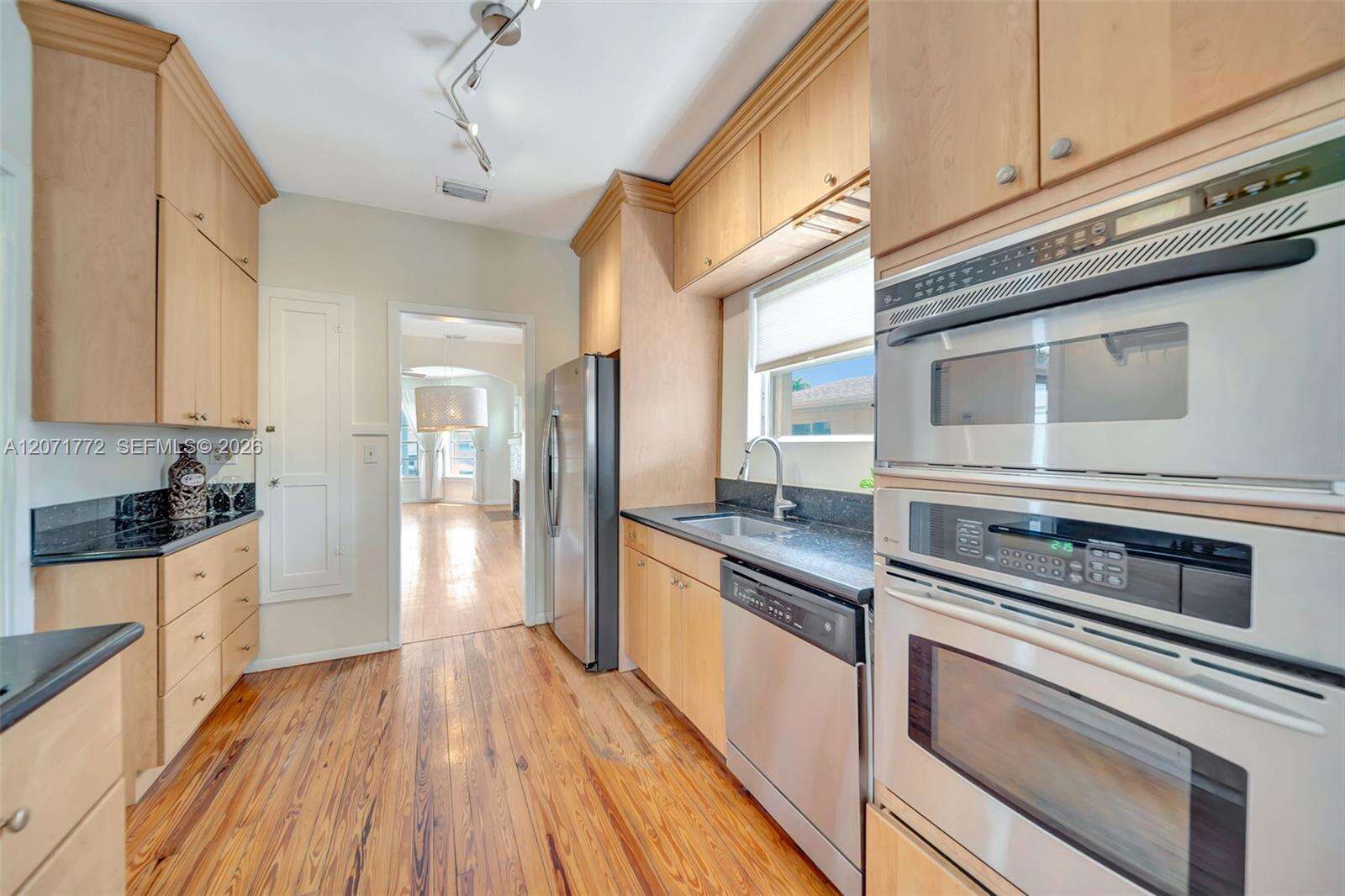 3431 25th St, Miami, FL 33133 - For Sale photo 10