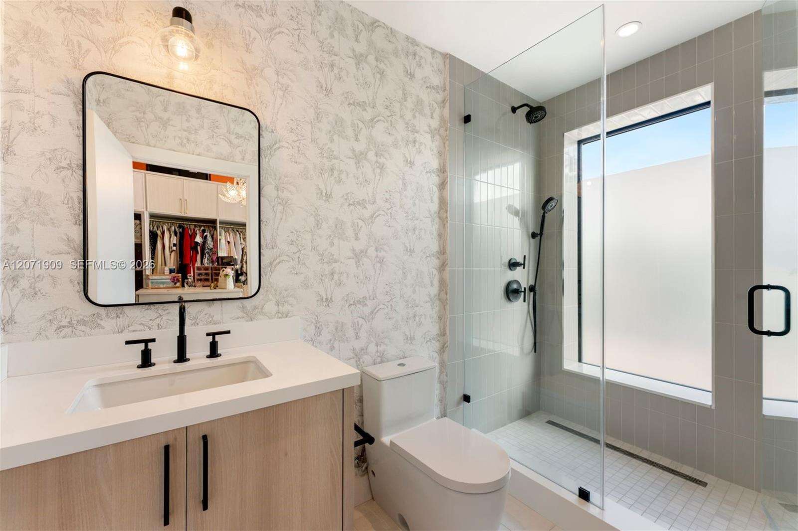 795 Lakeview Dr, Miami Beach, FL 33140 - For Sale photo 25