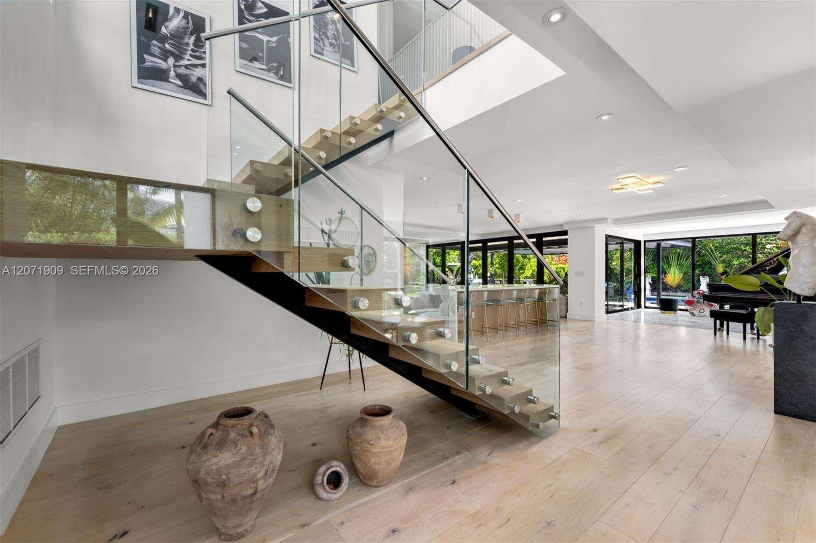 795 Lakeview Dr, Miami Beach, FL 33140 - For Sale photo 4