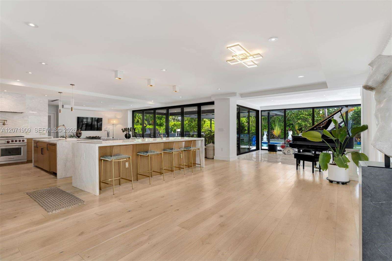 795 Lakeview Dr, Miami Beach, FL 33140 - For Sale photo 6