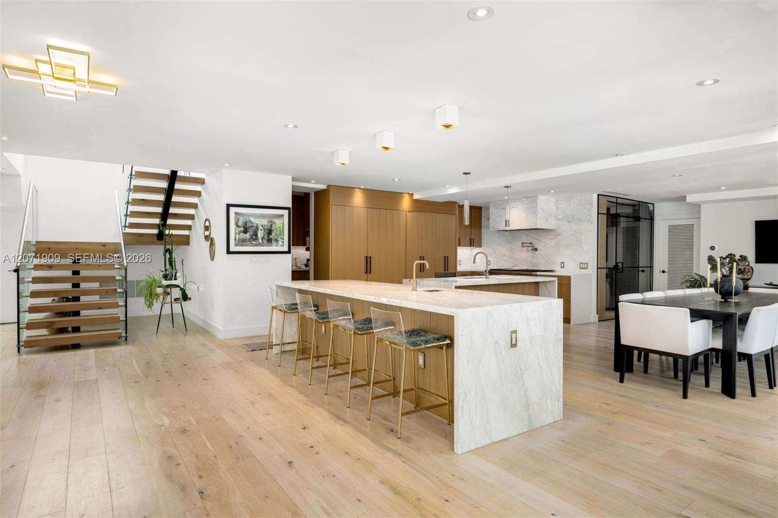 795 Lakeview Dr, Miami Beach, FL 33140 - For Sale photo 8