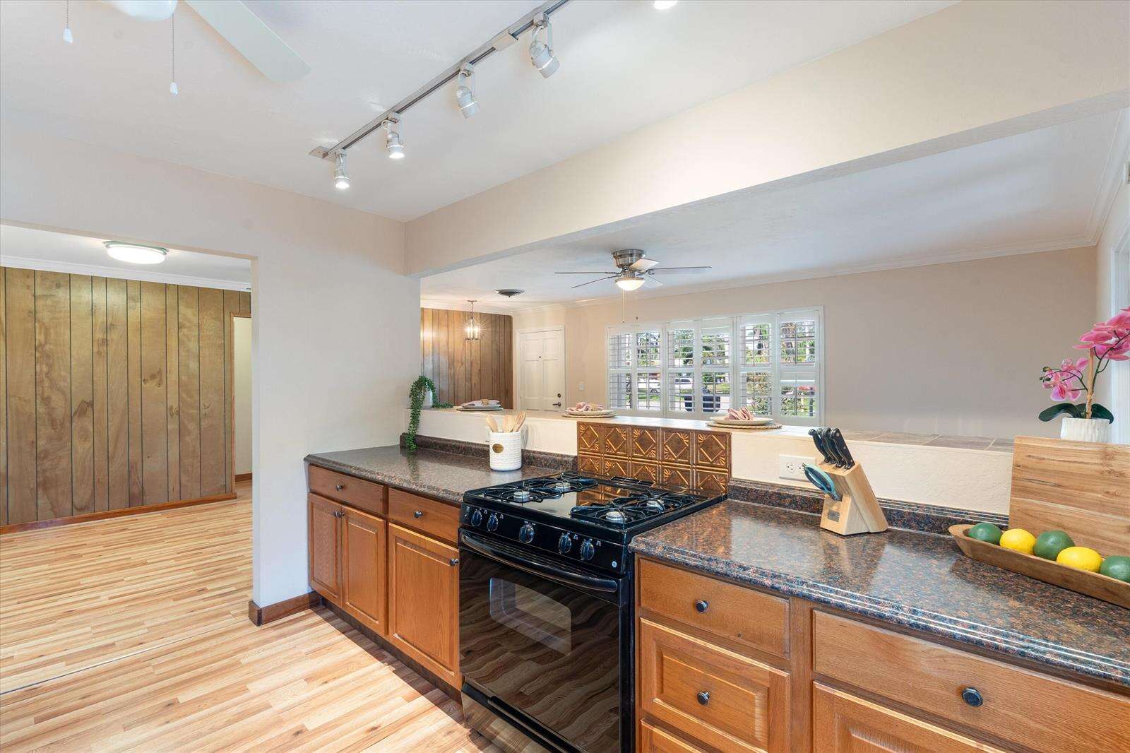 2107 15th, Hollywood, FL 33020 - For Sale photo 11