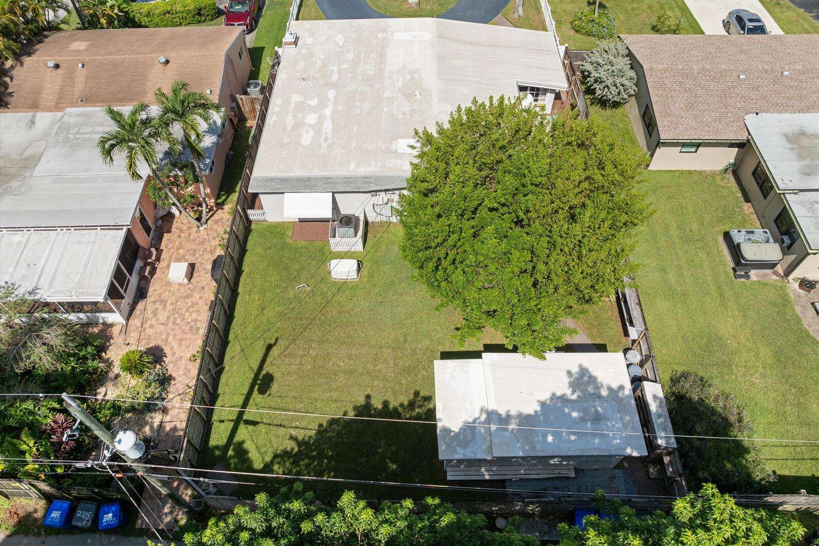 2107 15th, Hollywood, FL 33020 - For Sale photo 36