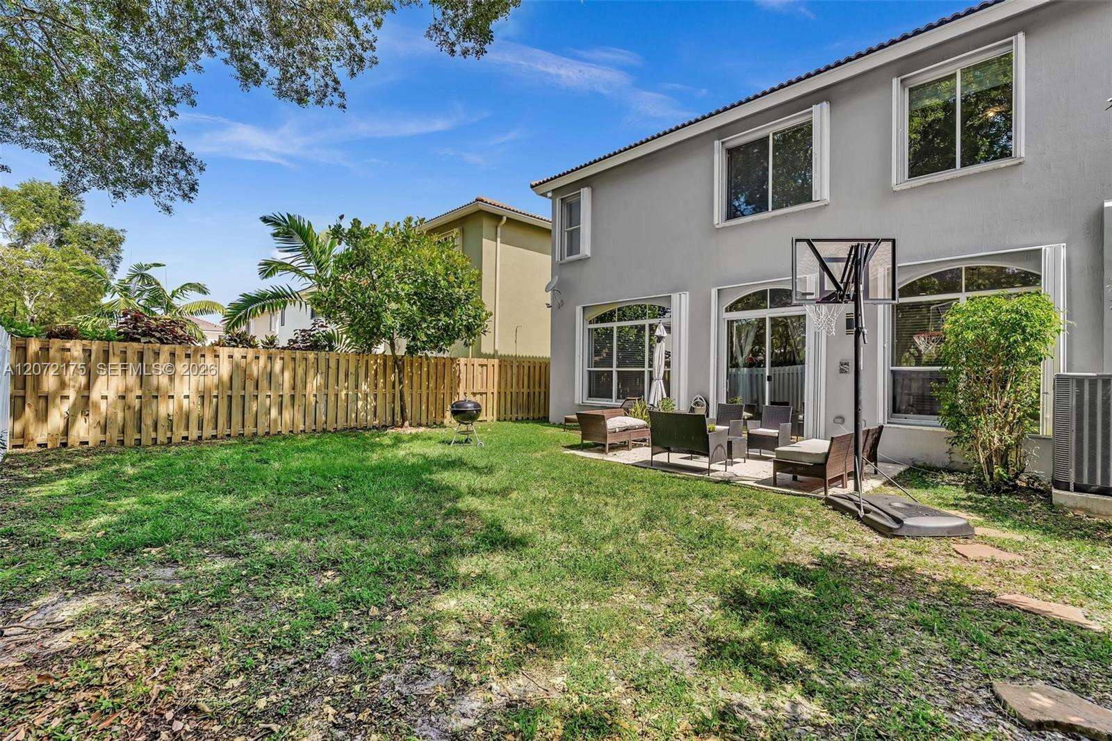 7654 21st Dr, Pembroke Pines, FL 33024 - For Sale photo 27