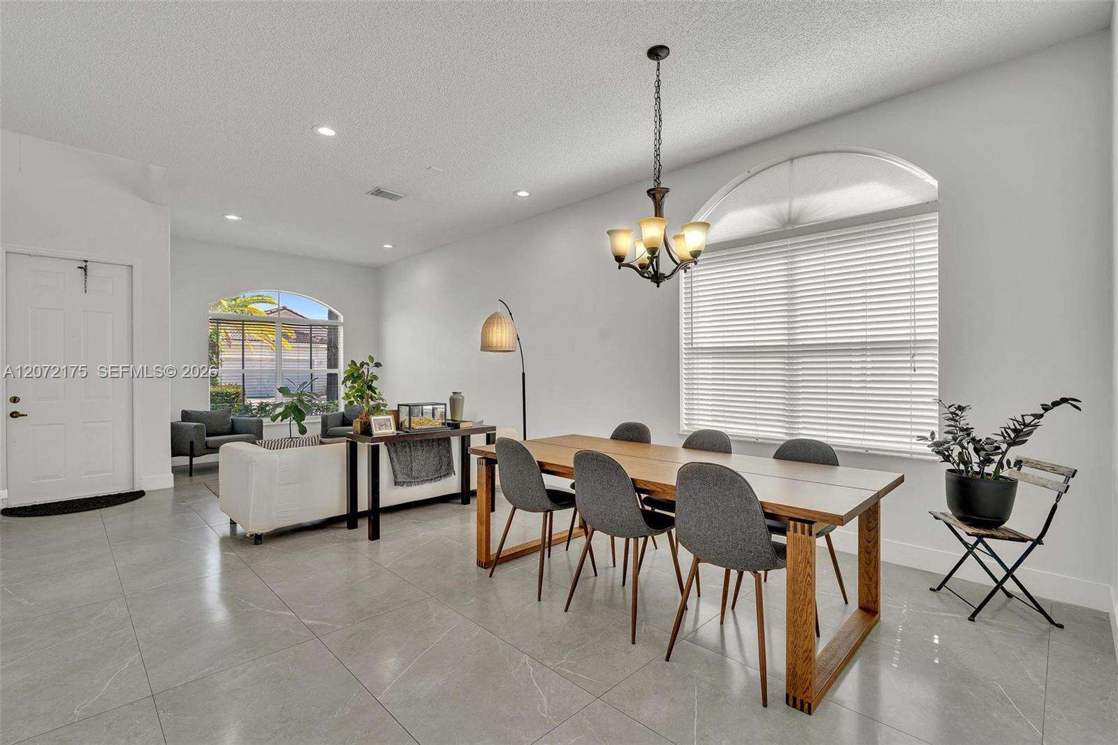 7654 21st Dr, Pembroke Pines, FL 33024 - For Sale photo 7