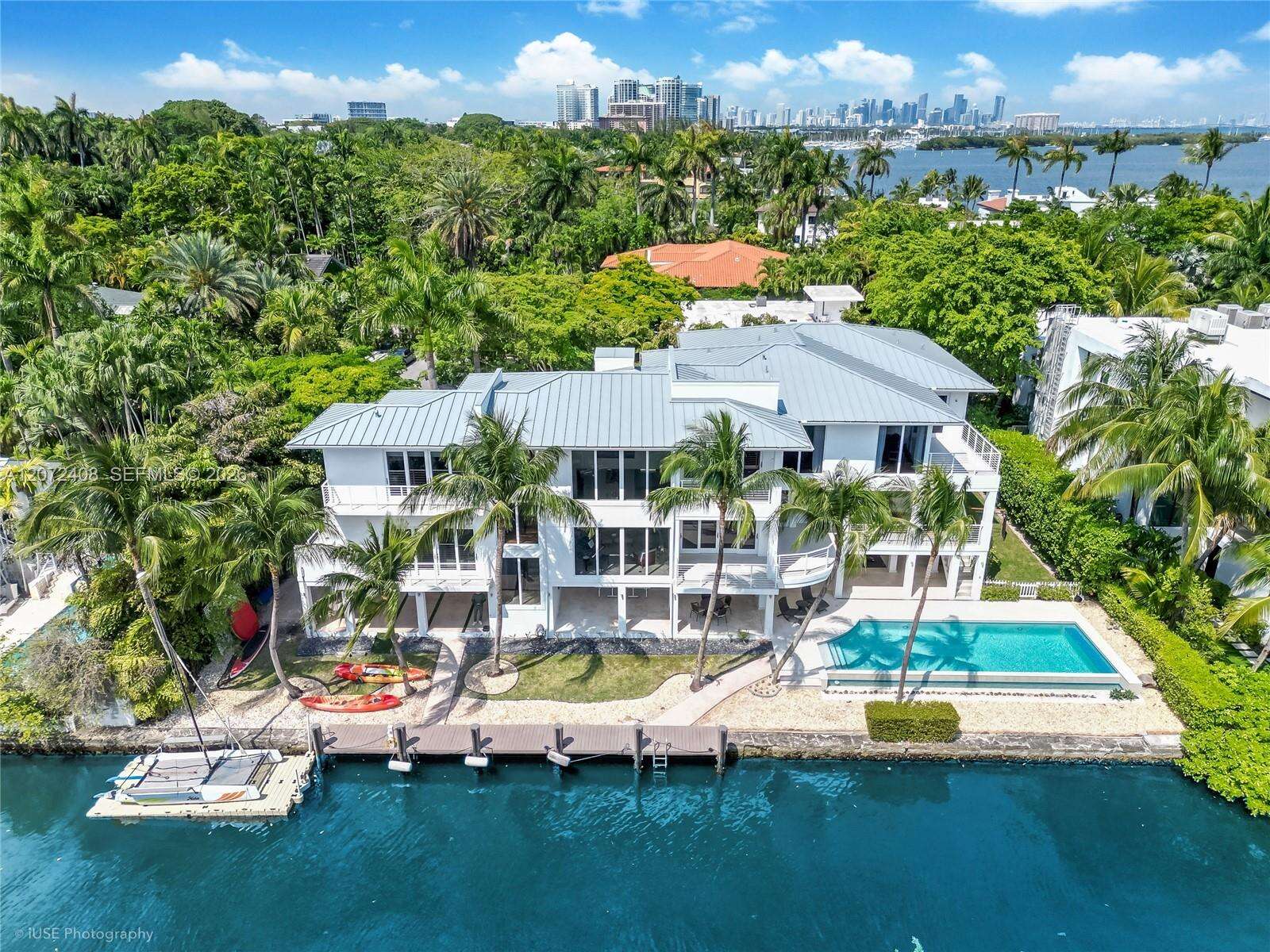 3835 Carole Ct, Miami, FL 33133 - For Sale photo 1
