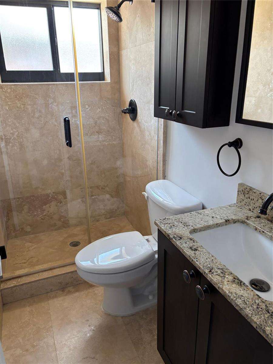 1126 Lincoln, Hollywood, FL 33019 - For Sale photo 20