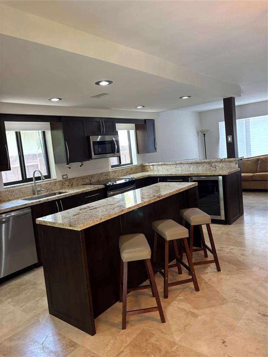 1126 Lincoln, Hollywood, FL 33019 - For Sale photo 6