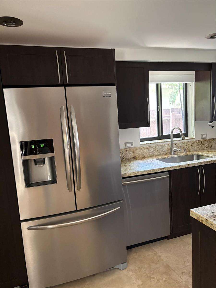 1126 Lincoln, Hollywood, FL 33019 - For Sale photo 8