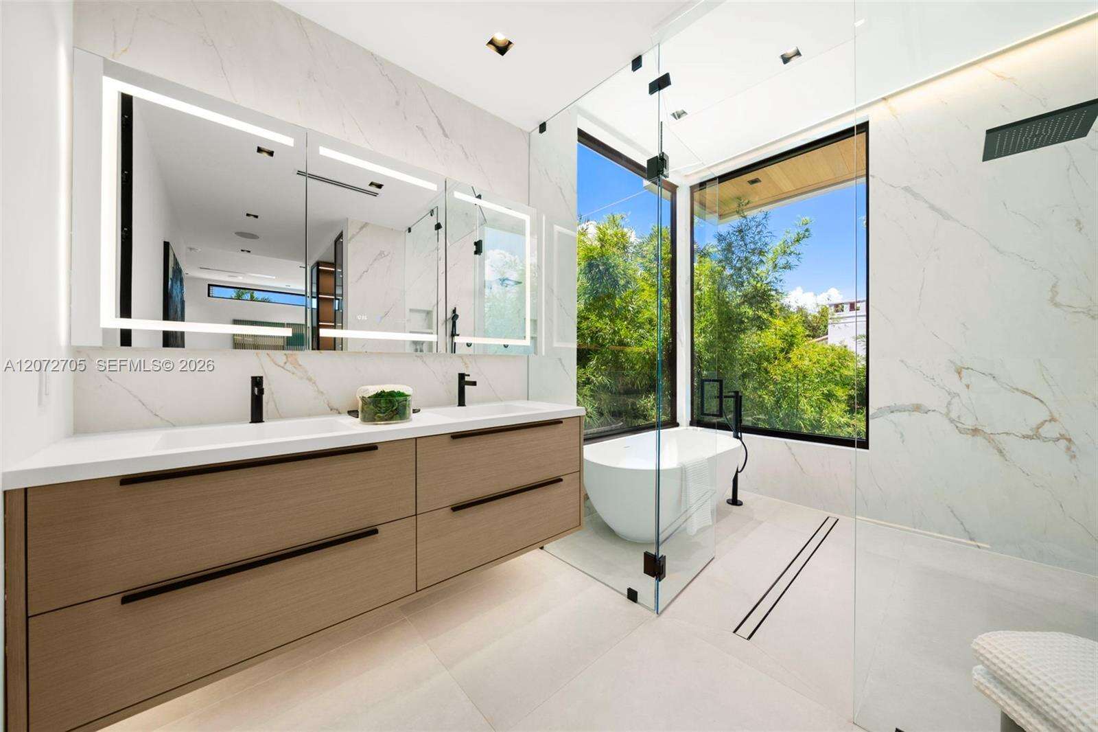 Miami Beach, FL 33141 - For Sale photo 27