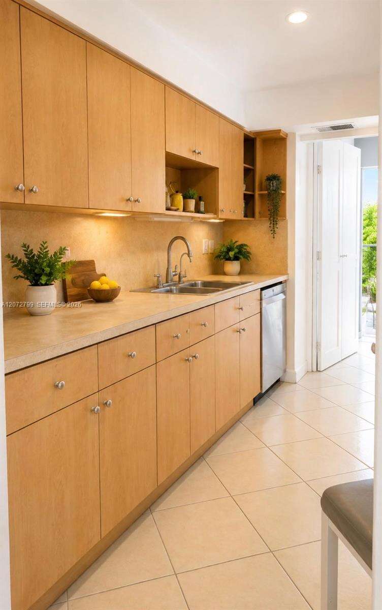 4118 Circle Dr, Hollywood, FL 33021 - For Sale photo 16