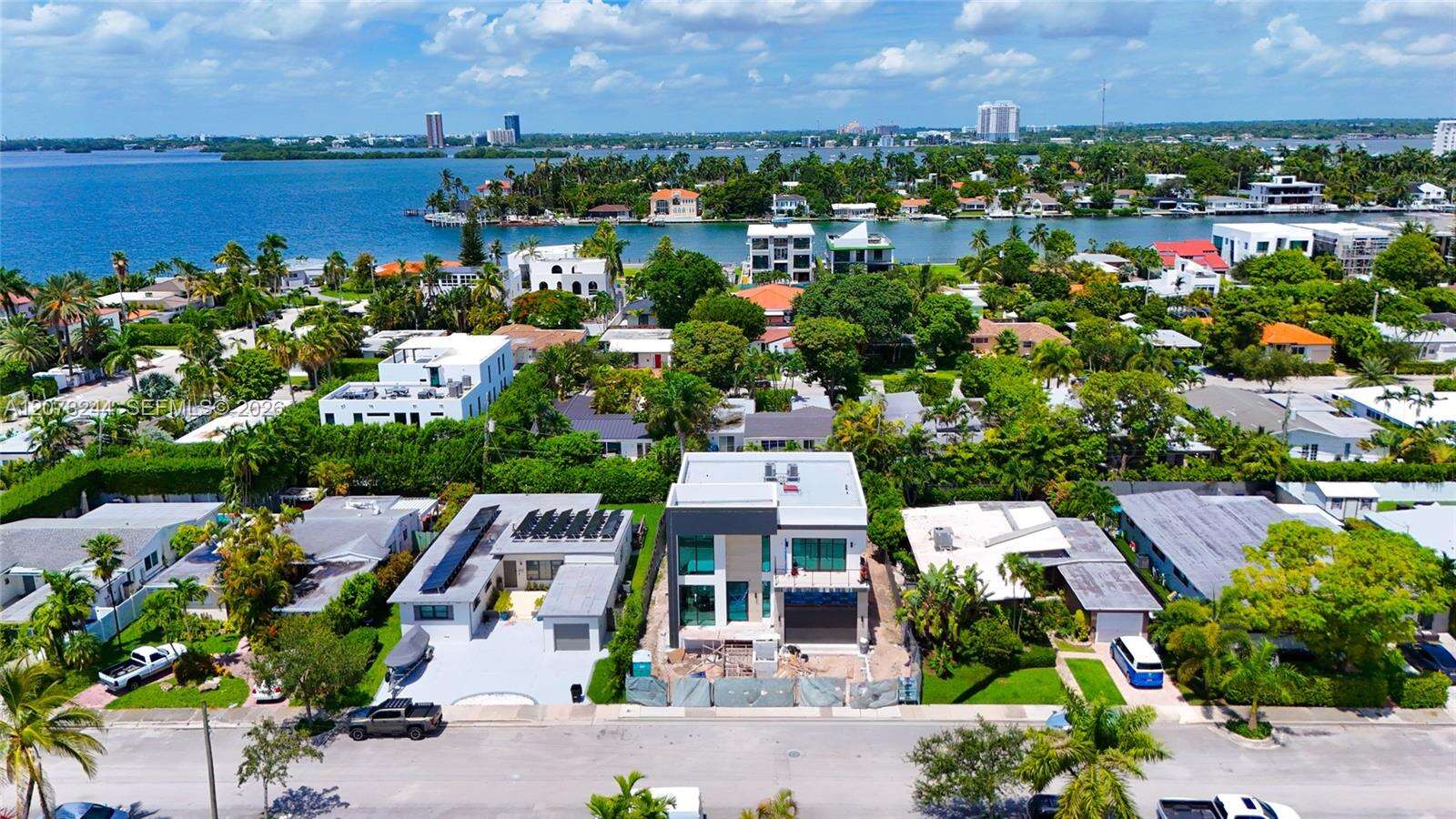 7516 Bounty Ave, North Bay Village, FL 33141 - For Sale photo 4