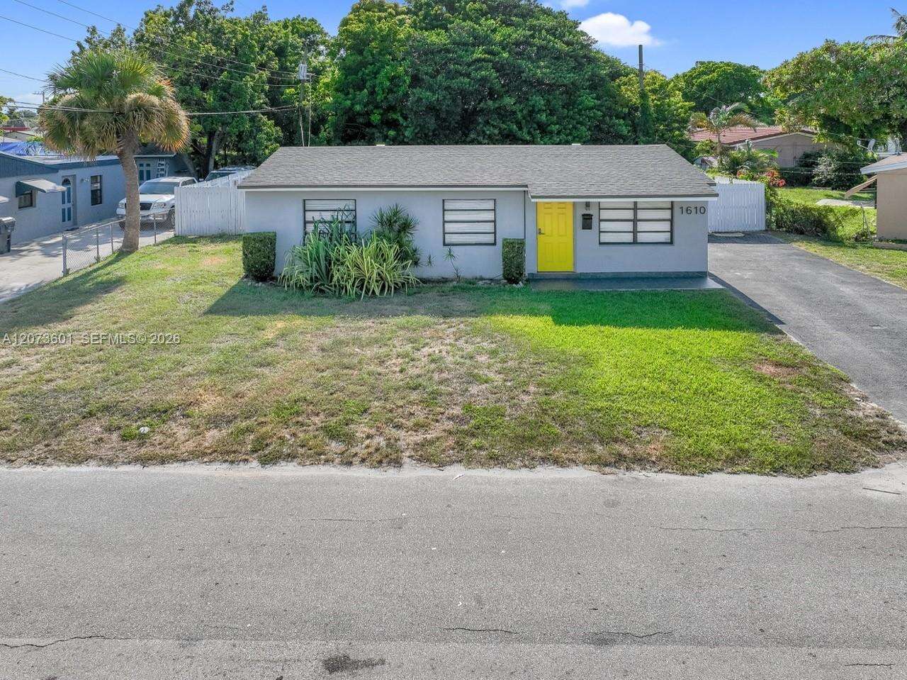 1610 24th Ct, Hollywood, FL 33020 - For Sale photo 3