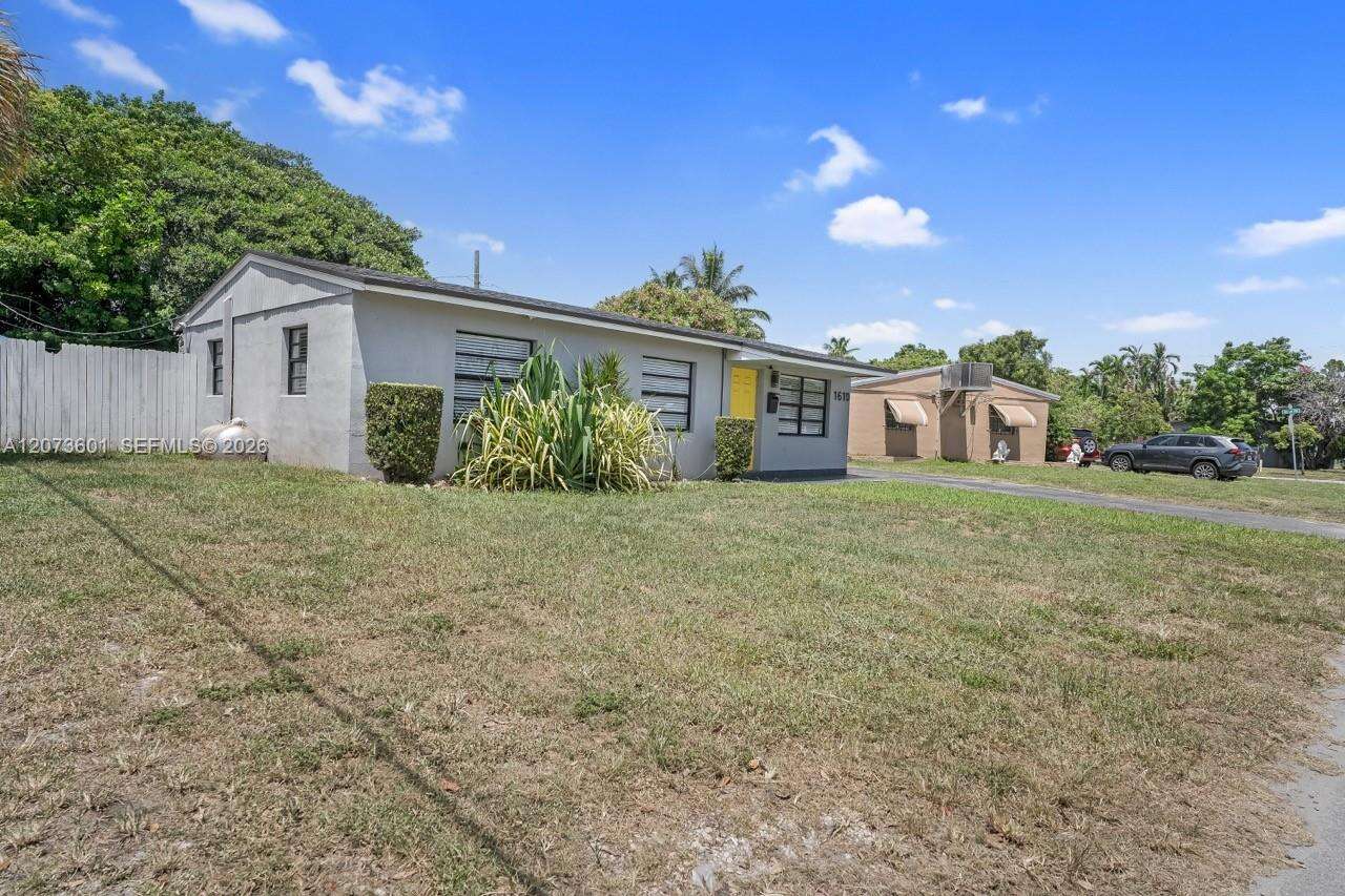 1610 24th Ct, Hollywood, FL 33020 - For Sale photo 42