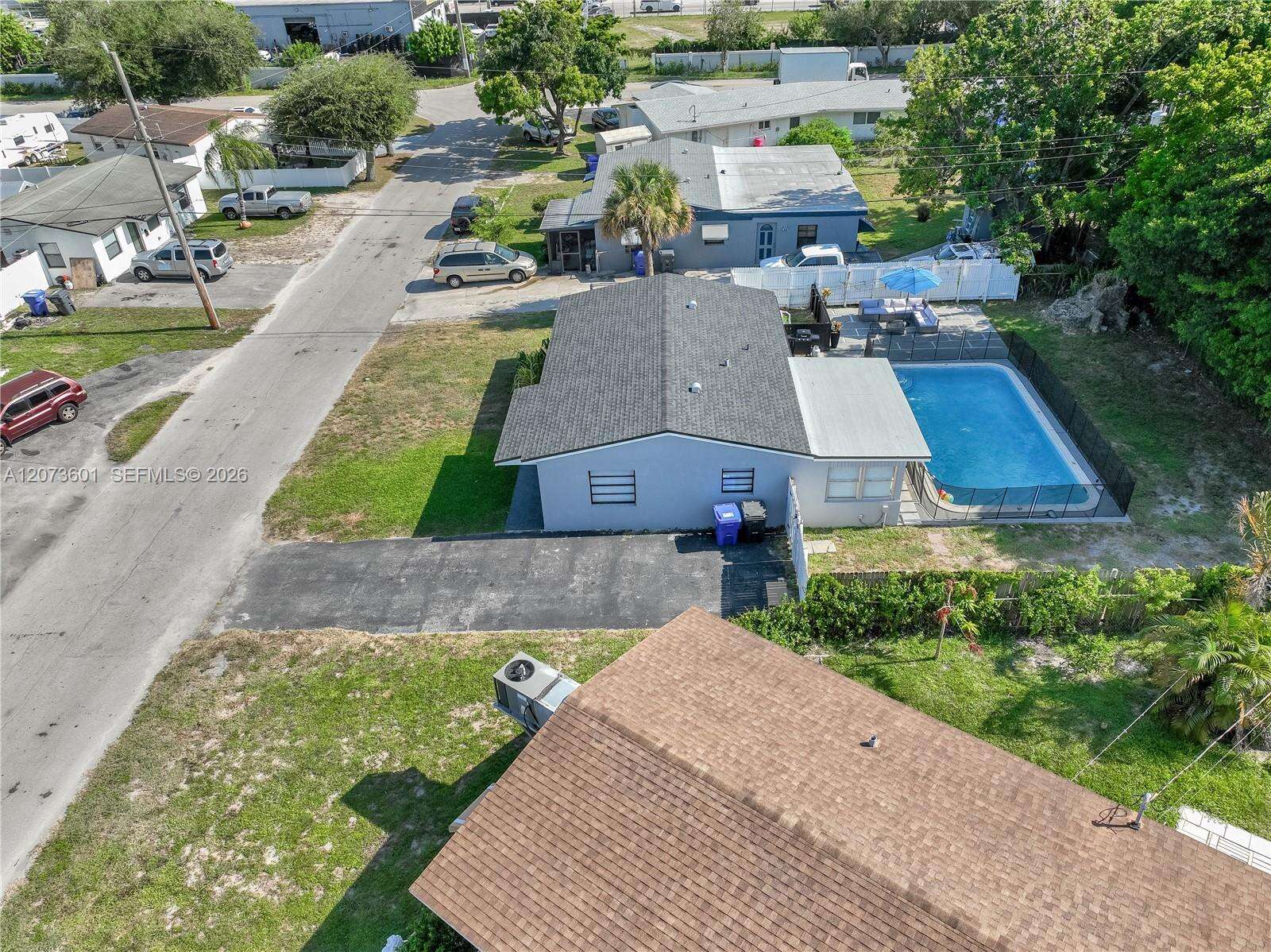 1610 24th Ct, Hollywood, FL 33020 - For Sale photo 9