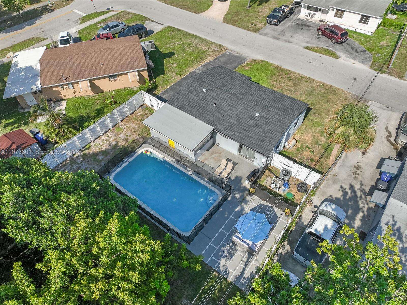 1610 24th Ct, Hollywood, FL 33020 - For Sale photo 10
